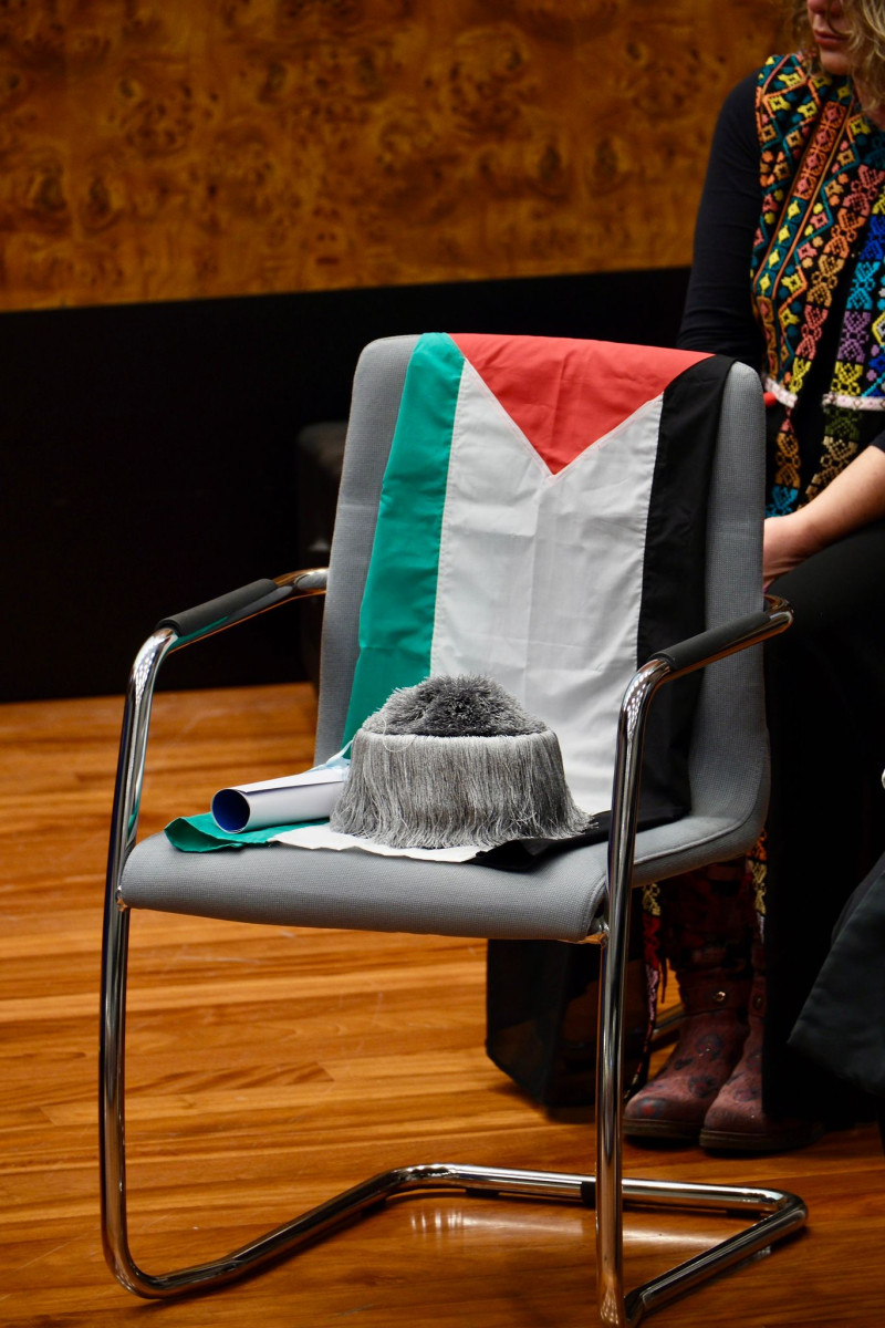 Investidura póstuma como Doctora Honoris Causa a fotoperiodista palestina